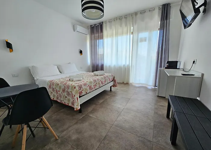 Agora